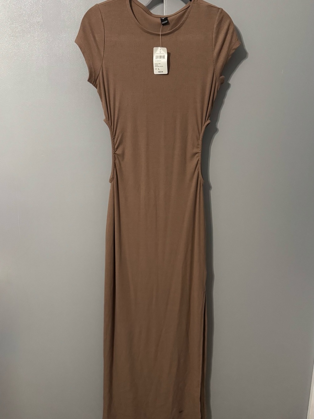 NWT Windsor Brown Cap-Sleeve Maxi Dress with side cutouts and slit